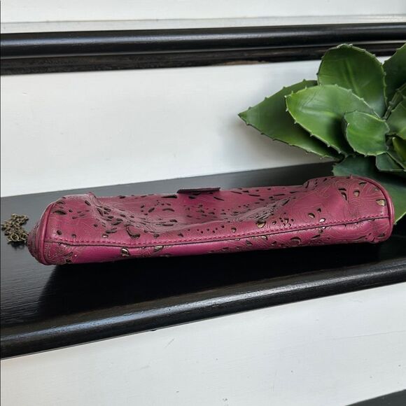 Patricia Nash Genuine Leather Cutout Shoulder Clutch Handbag Vintage-Inspired - Picture 7 of 9